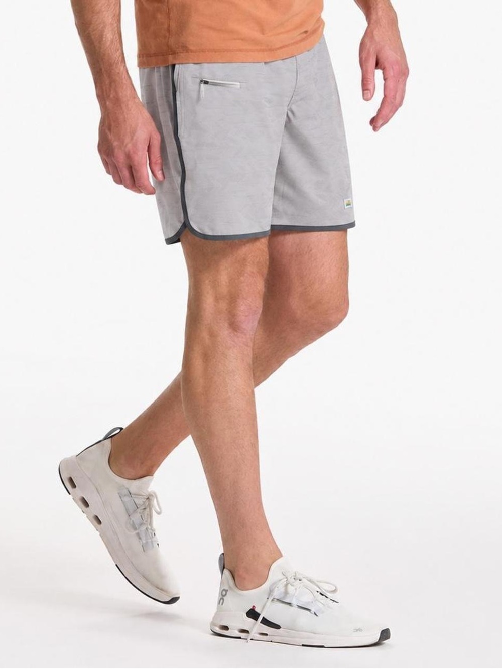 Vuori Men’s Banks Short 5” in Platinum Herringbone Size L